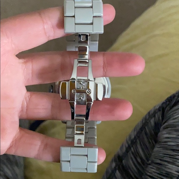 Gray ceramic fossil watch - Picture 2 of 4
